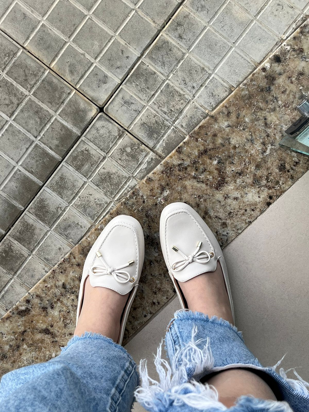 Sapatilha Off White SUA CIA  Ana Castela