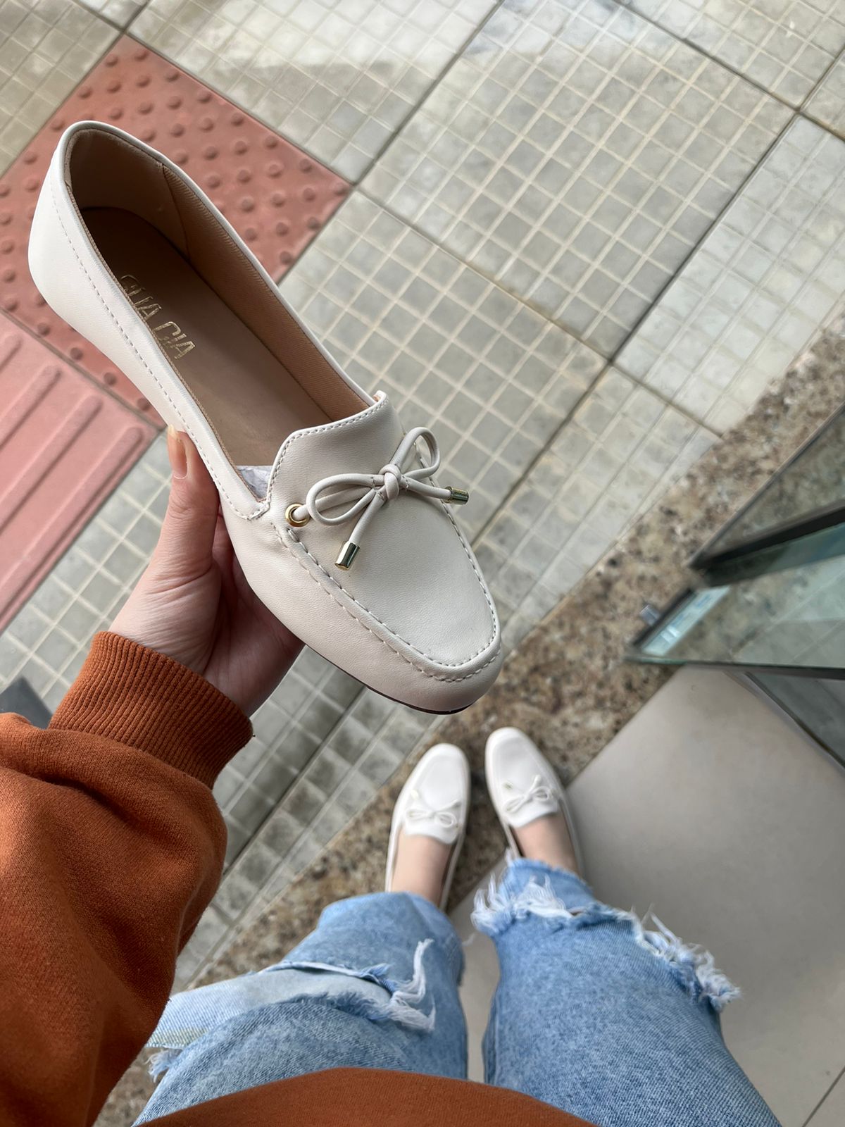 Sapatilha Off White SUA CIA  Ana Castela - Imagem 2